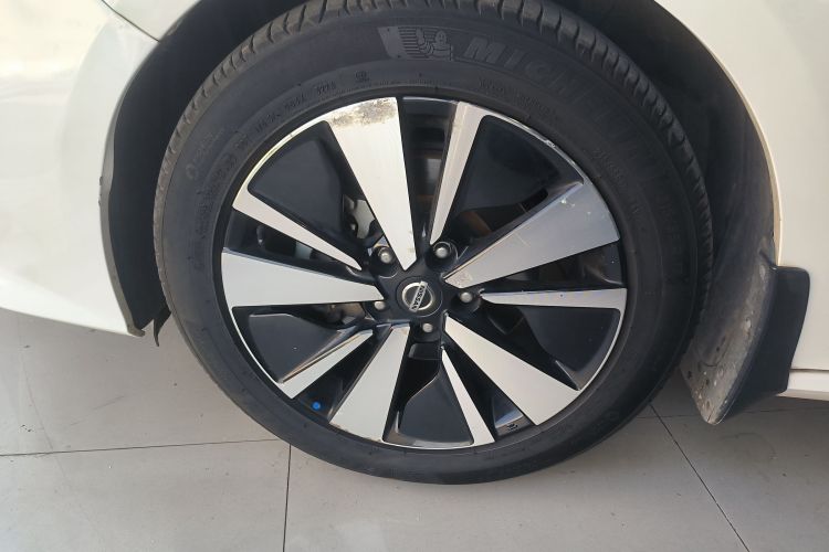 日产 天籁 2019款 2.0T XL Upper 智享版车身外观6007