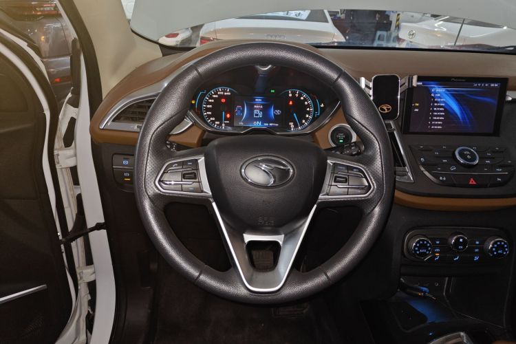 东南DX7 2017款 1.5T 自动荣耀版中控内饰13