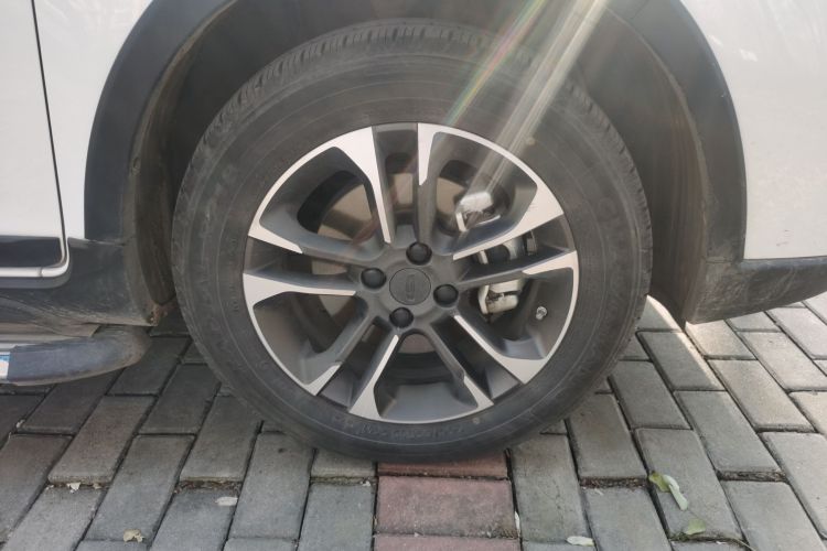 吉利几何 EX3 功夫牛 2021款 坚强牛牛车身外观10