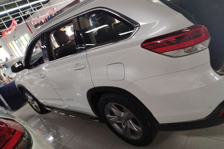 丰田 汉兰达 2018款 2.0T 四驱尊贵版 7座 国VI车身外观6003