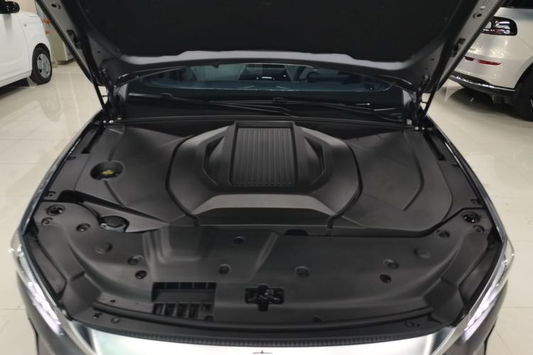 比亚迪 秦PLUS 2023款 冠军版 EV 420KM领先型机舱底盘24