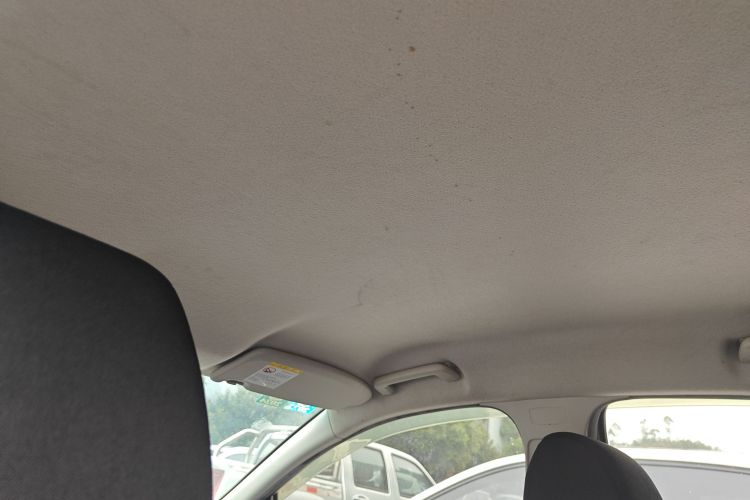 福特 福克斯 2013款 两厢经典 1.8L 自动基本型中控内饰22