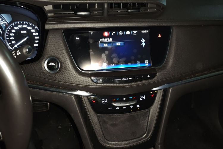 凯迪拉克XT5 2018款 28T 四驱豪华型中控内饰16