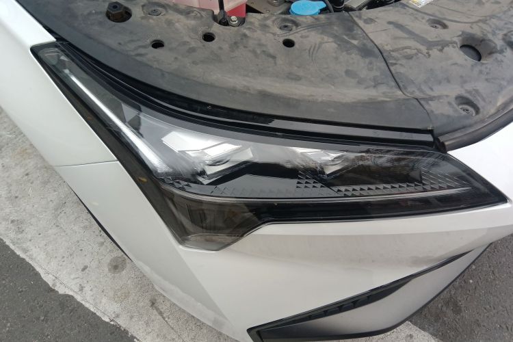 埃安 AION S Plus 2021款 70 智领版车身外观8