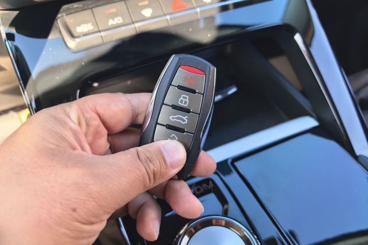 哈弗H6 2022款 第三代 1.5T 自动两驱Pro中控内饰11