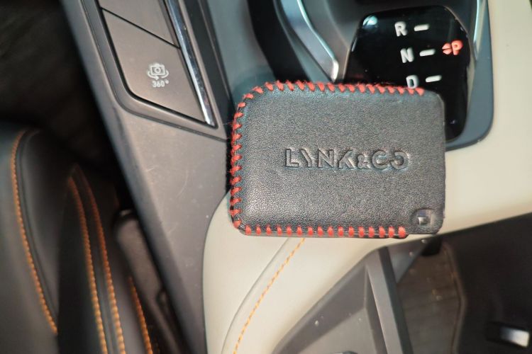 领克06 EM-P 2020款 PHEV Plus中控内饰7001