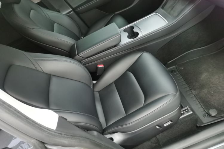 特斯拉 Model Y 2024款 Performance高性能版局部细节41