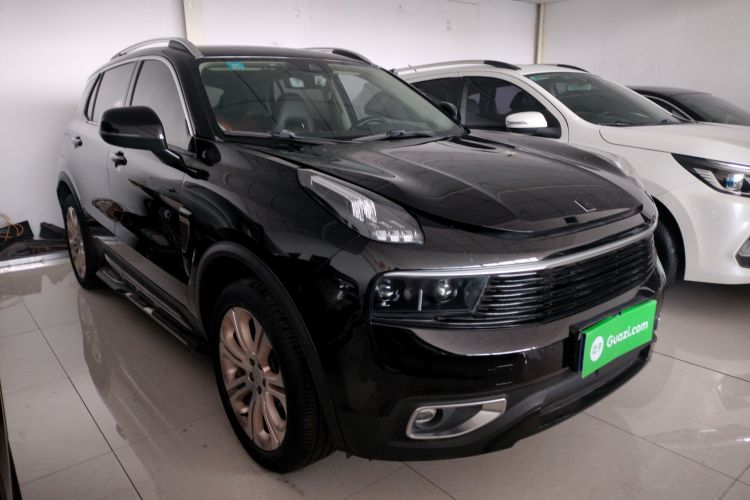 领克01 2017款 2.0T 两驱型Pro版车身外观3