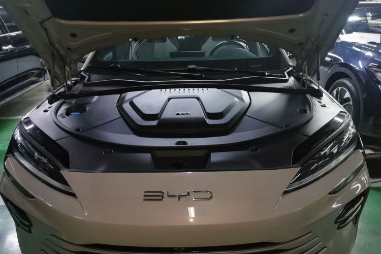 比亚迪 宋PLUS新能源 2023款 冠军版 DM-i 110KM 旗舰PLUS局部细节24