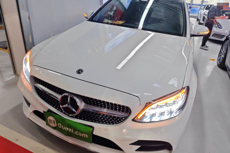 奔驰C级 2021款 C 200 L 时尚型运动版车身外观2