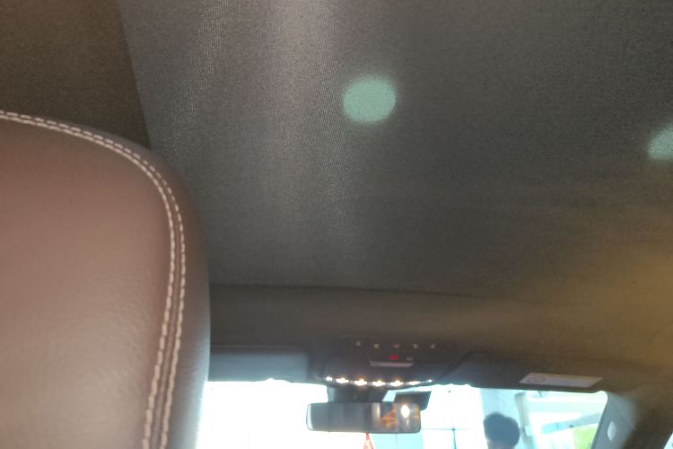 奔驰GLC 2021款 GLC 260 L 4MATIC 动感型中控内饰22