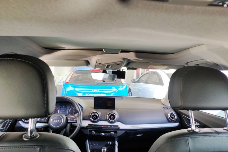 奥迪Q2L 2018款 35 TFSI 时尚致雅型 国VI局部细节22