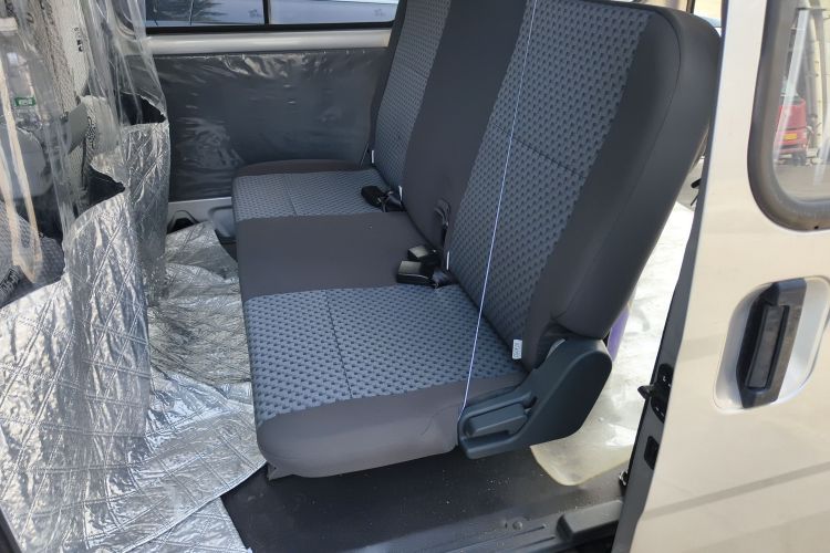 五菱汽车 五菱之光 2023款 1.5L 实用型 5/7座中控内饰21