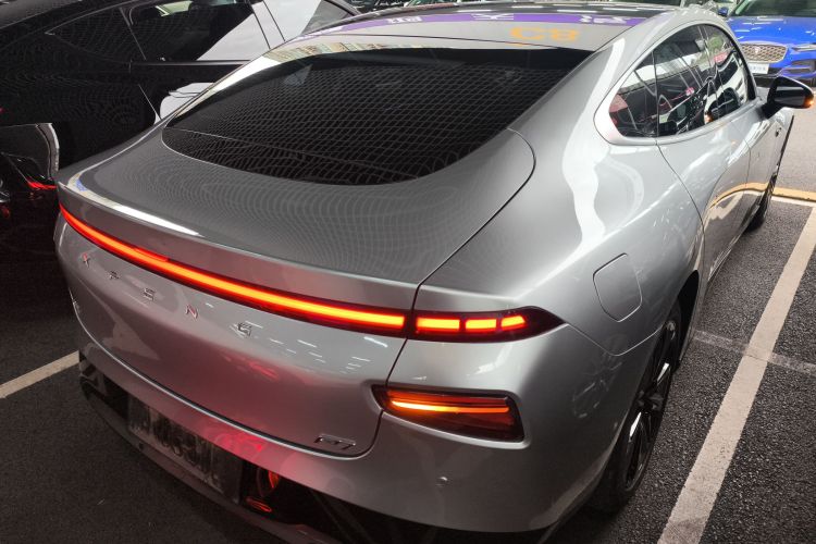 小鹏P7 2022款 480N+车身外观6005