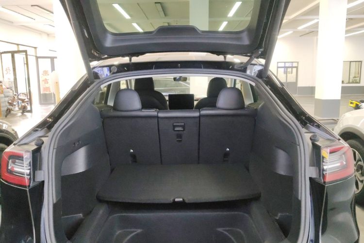 特斯拉 Model Y 2022款 改款 后轮驱动版机舱底盘23