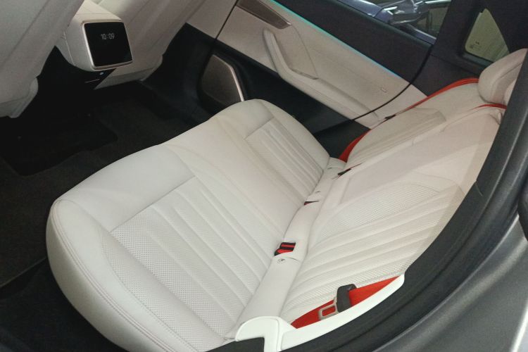 乐道L60 2024款 60kWh 后驱版中控内饰21