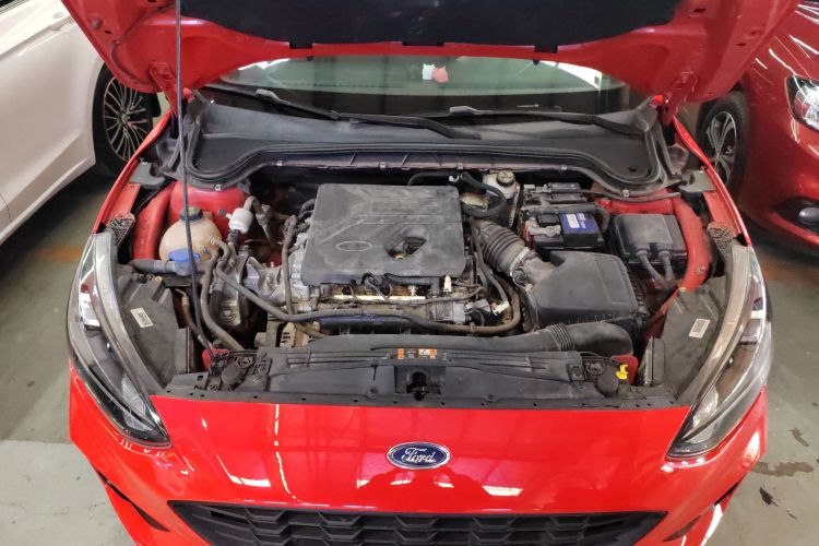 福特 福克斯 2019款 两厢 EcoBoost 180 自动ST Line机舱底盘24