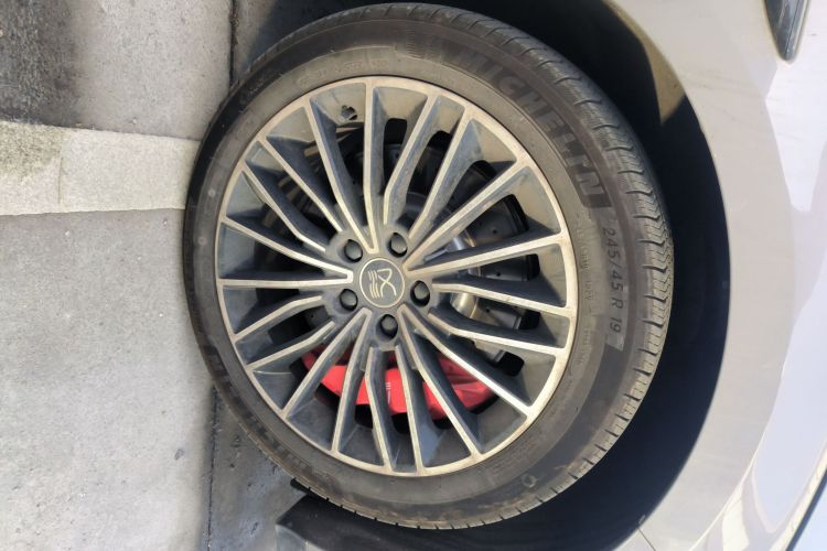 比亚迪 汉 2025款 EV 701KM激光雷达智驾型车身外观10