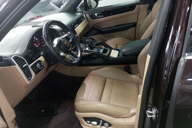 保时捷 2018款 Cayenne 3.0T中控内饰19