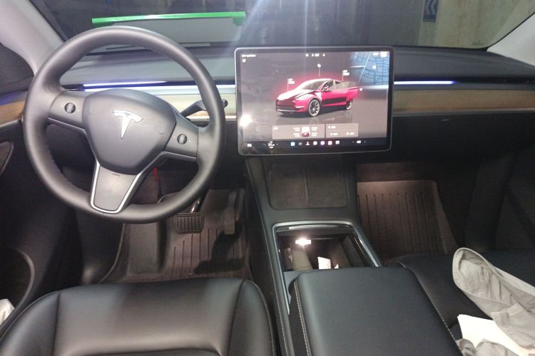特斯拉 Model Y 2022款 后轮驱动版中控内饰12