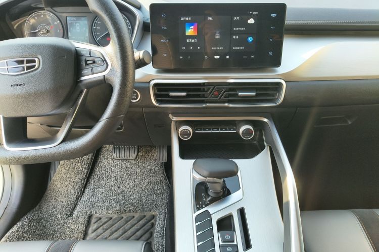吉利汽车 缤越 2024款 1.5T DCT龙腾版中控内饰16