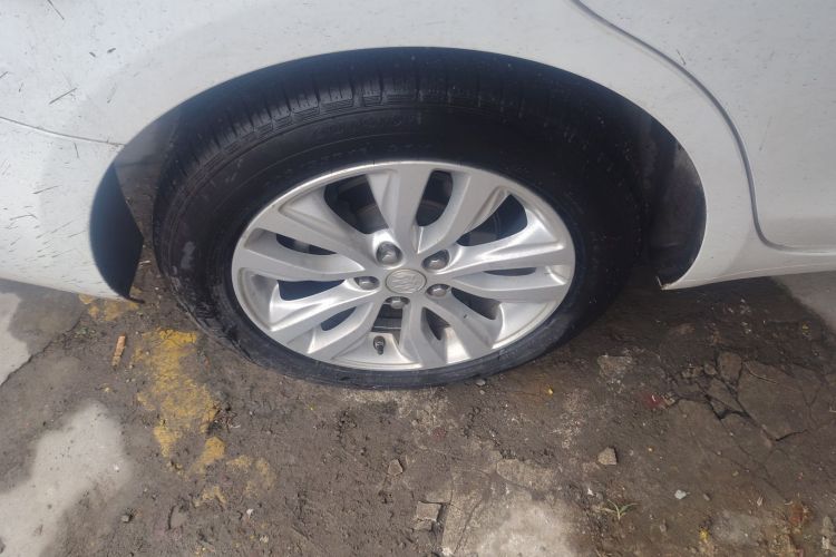 别克 英朗 2019款 15T 双离合互联精英型 国VI车身外观6002