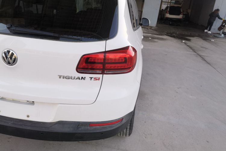 大众 途观 2015款 1.8TSI 自动两驱风尚版车身外观9