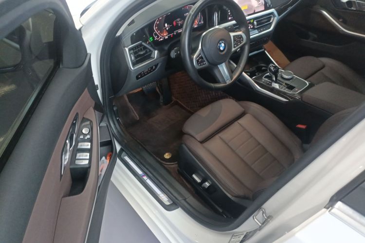 宝马3系 2020款 改款 325Li M运动套装中控内饰20