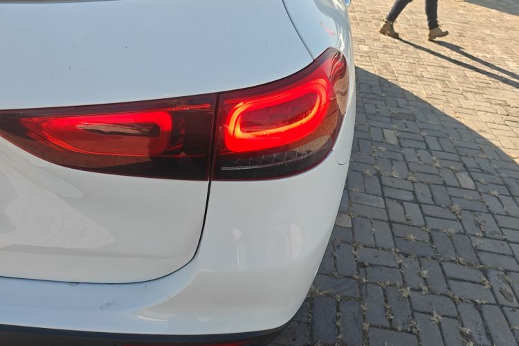 奔驰GLA 2020款 GLA 200车身外观9