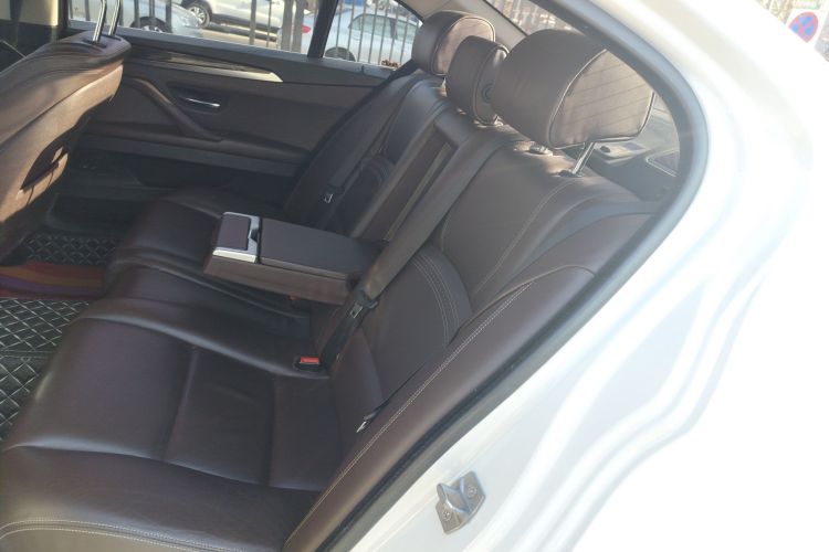 宝马5系 2014款 525Li 豪华设计套装中控内饰21