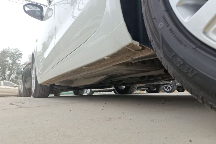 别克 英朗 2021款 改款 典范 1.5L 自动精英型局部细节9002