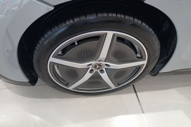 奔驰EQE 2022款 350 先型特别版车身外观6007