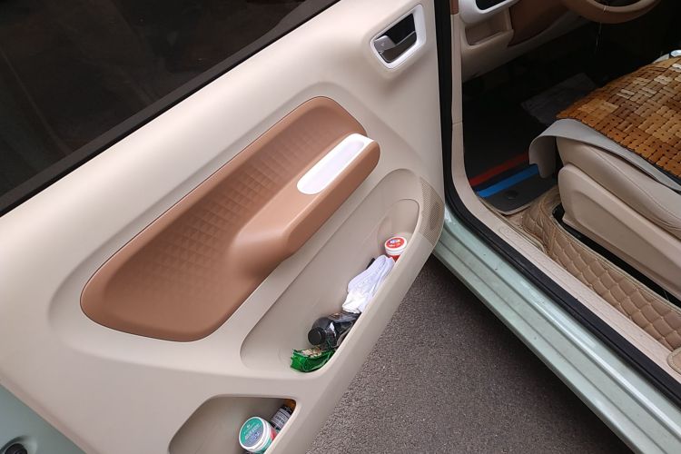 五菱汽车 宏光MINIEV 2024款 第三代 215km 进阶版中控内饰47