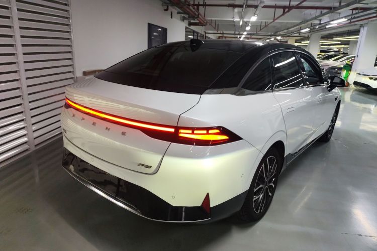 小鹏P5 2022款 550E车身外观6005