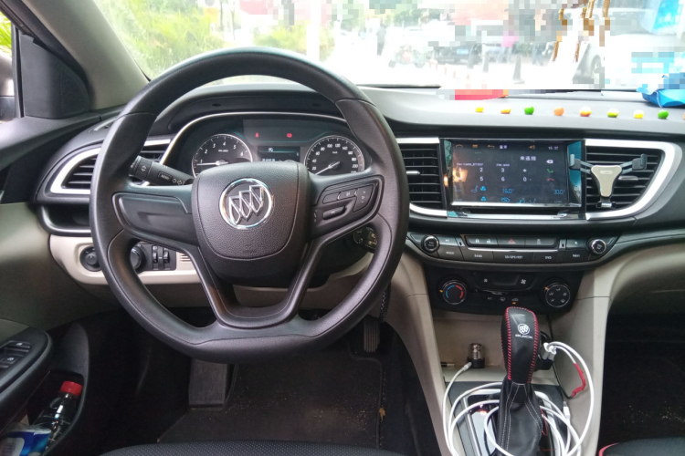 别克 英朗 2017款 15N 自动精英型中控内饰13