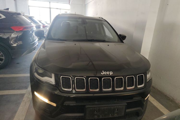 Jeep 指南者 2017款 200T 自动家享版车身外观2