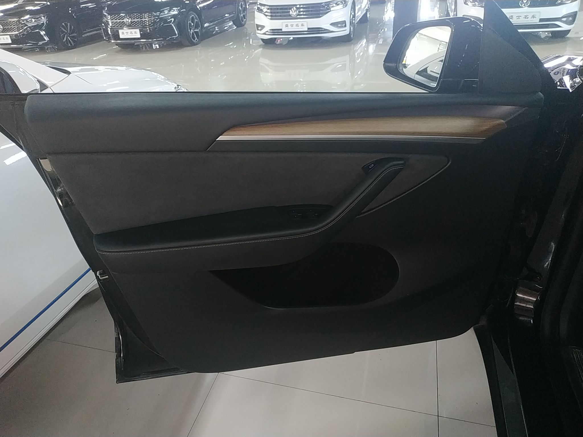 特斯拉 Model Y 2021款 长续航全轮驱动版 3D7