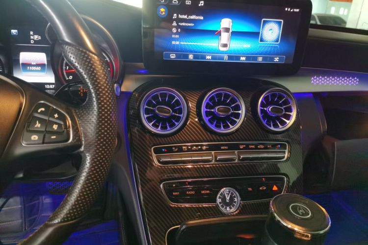 奔驰C级 2015款 改款 C 200 L 运动型中控内饰16