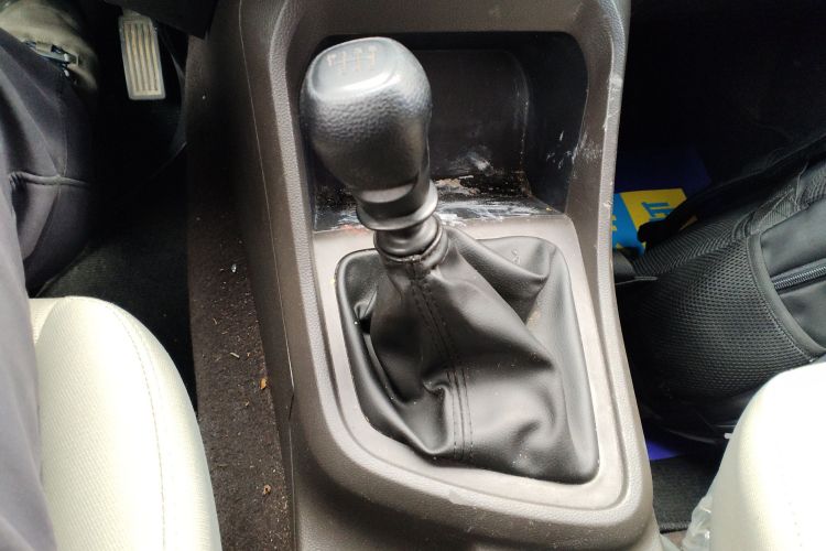 五菱汽车 五菱宏光V 2021款 1.5L劲享版LAR中控内饰18