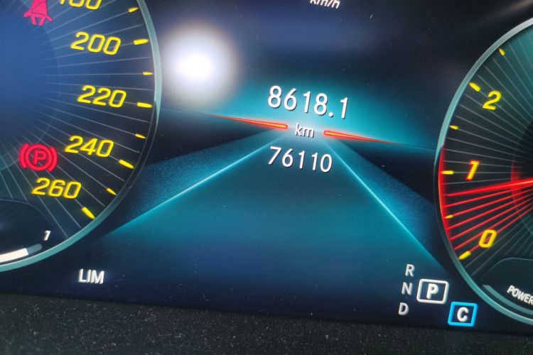 奔驰C级 2019款 改款 C 260 L 运动版中控内饰15