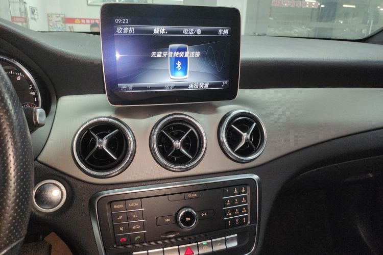 奔驰CLA 2018款 CLA 200 动感型局部细节16