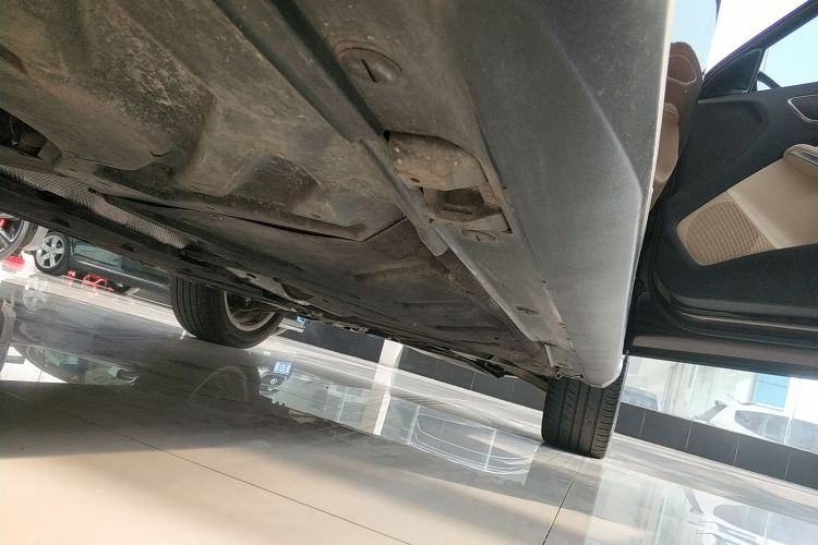 奔驰GLA 2017款 GLA 200 动感型局部细节9001