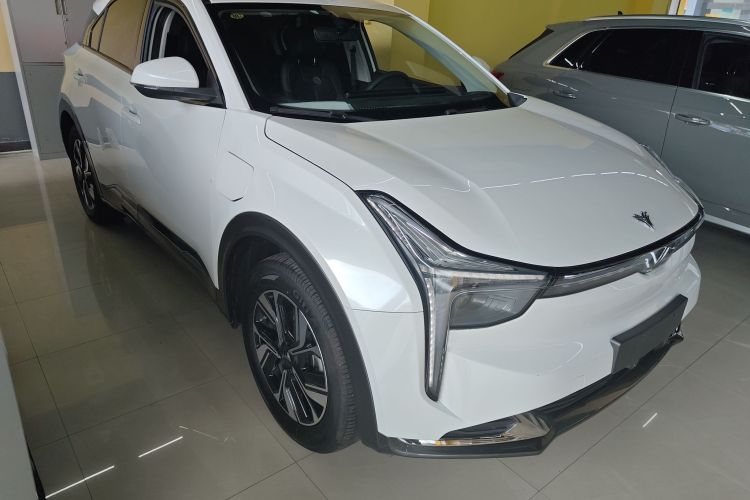 哪吒汽车 2023款 哪吒U-Ⅱ 挑战版 500 U秀 磷酸铁锂车身外观6002