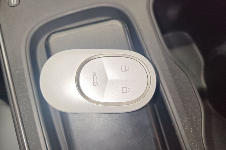 蔚来ET5T 2024款 75kWh Touring中控内饰7001