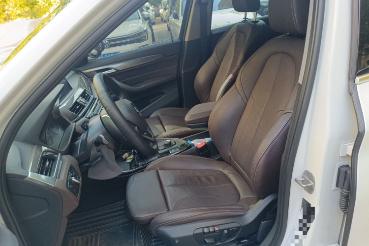 宝马X1 2018款 sDrive18Li 尊享型局部细节19