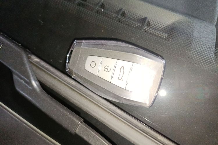 吉利汽车 星瑞 2026款 东方曜 1.5TD 昆仑版中控内饰7001