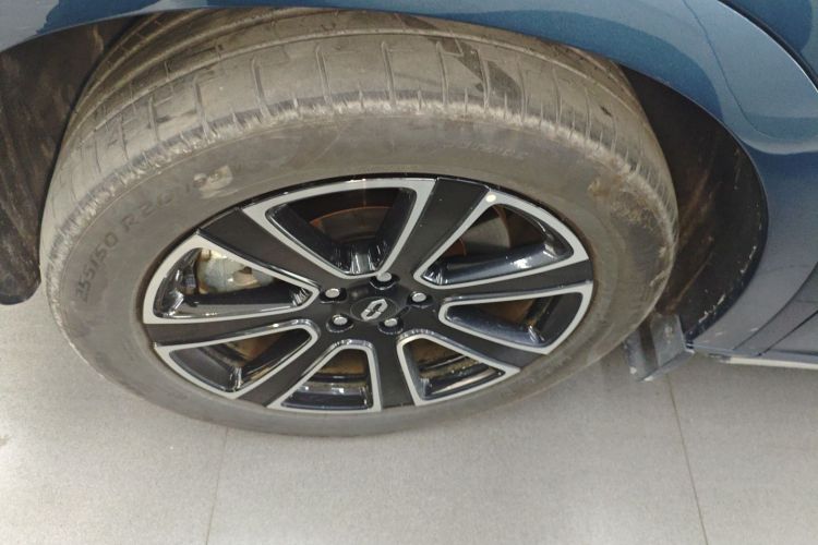 鸿蒙智行 问界M7 2024款 1.5T 四驱Plus版 5座车身外观6007