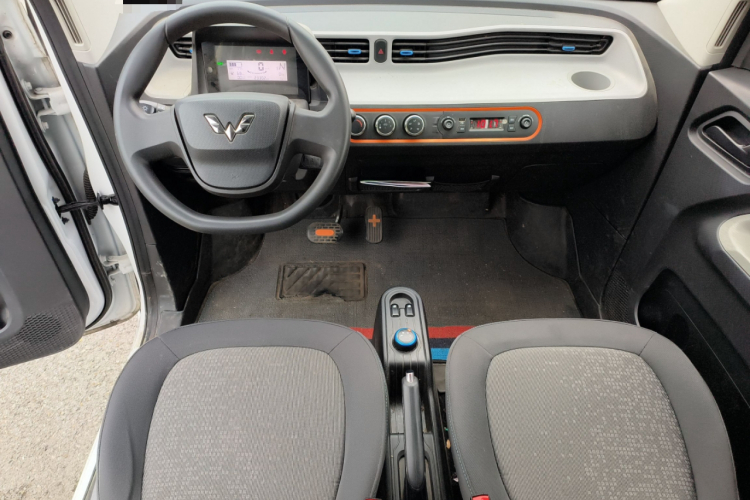 五菱汽车 宏光MINIEV 2022款 轻松款 磷酸铁锂中控内饰12