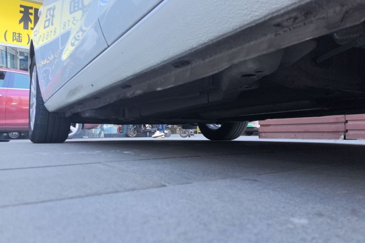 别克 英朗 2014款 XT 1.6L 自动时尚版局部细节9002