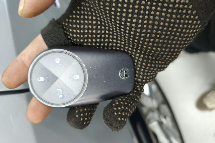 蔚来ES8 2020款 450KM 七座版中控内饰11